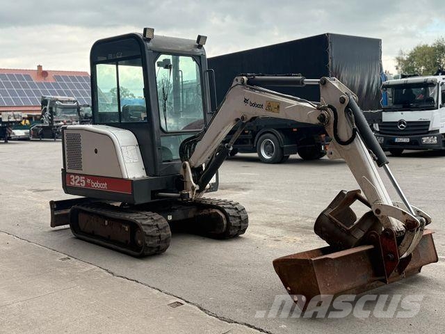 Bobcat X 325 Gummikette/Tiefenlöffel/Grabenlöffel 1999 Mini kotrók < 7t