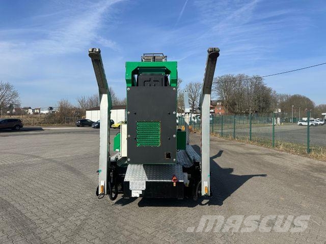 Böcker RK 36-2400 / Raupenkran / UVV NEU Camiones grúa