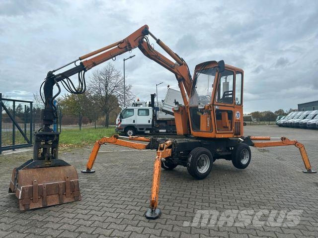 Boki Friedhofsbagger TOP Retrocargadoras