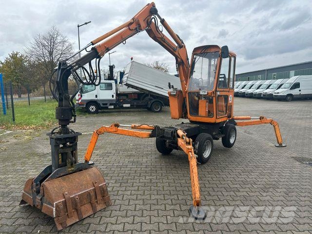 Boki Friedhofsbagger TOP Retrocargadoras