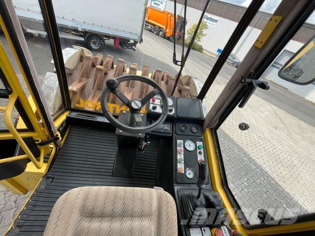 Bomag BW 225 D-3 / 2001 / nur 3.824h! / Variocontrol 单轮压路机