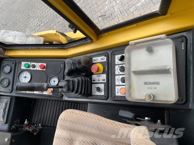 Bomag BW 225 D-3 / 2001 / nur 3.824h! / Variocontrol 单轮压路机
