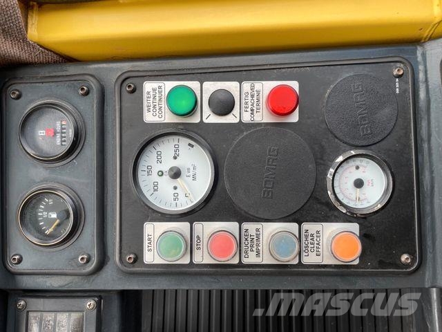 Bomag BW 225 D-3 / 2001 / nur 3.824h! / Variocontrol 单轮压路机