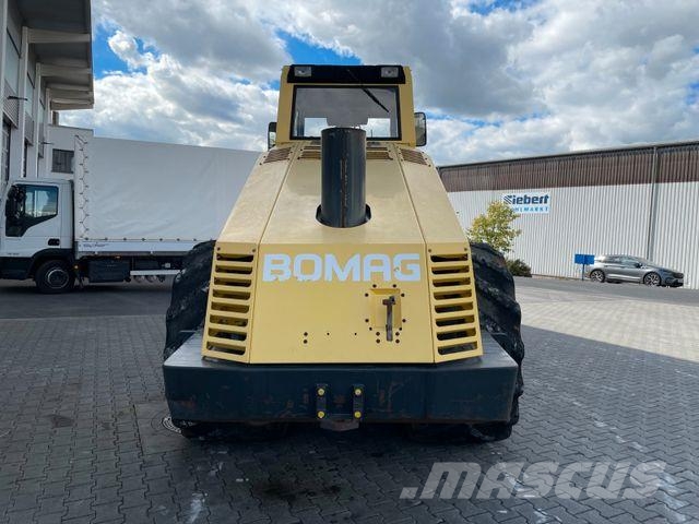 Bomag BW 225 D-3 / 2001 / nur 3.824h! / Variocontrol 单轮压路机