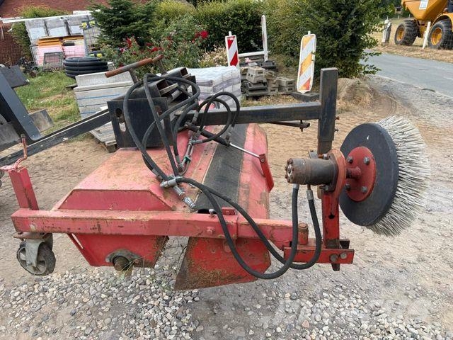 Busch Kehrmaschine Kefék