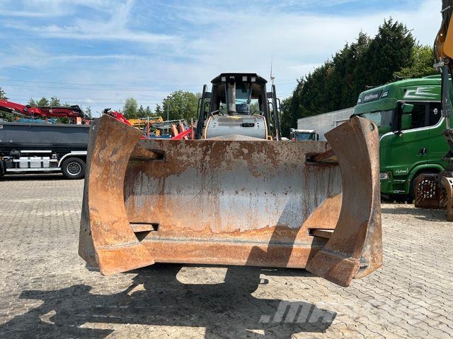 CASE 1650M Raupe Telaketjupuskutraktorit