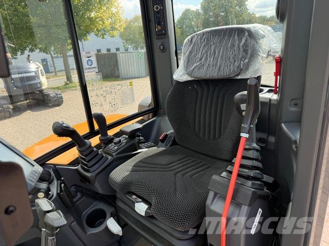 CASE CX 45D, Bj 25, Neu, mit Verstellausleger, TOP Mini kotrók < 7t