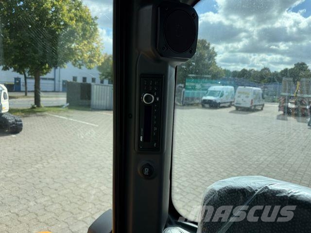 CASE CX 45D, Bj 25, Neu, mit Verstellausleger, TOP Mini kotrók < 7t