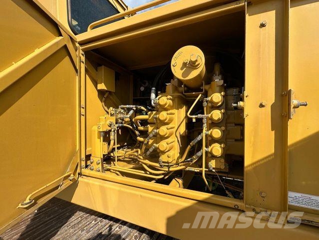 CAT 215 LC, Tieflöffel 1m³, 4.430 Std., TOP-Zustand Raupenbagger