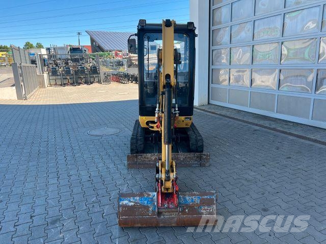 CAT 301.7D / 2015 / nur 1.912h / حفارات صغيرة أقل من 7 طن (حفارات صغيرة)