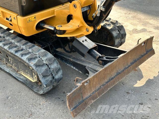 CAT 301.7D Gummikette / 2 Löffel / Schwenkschaufel حفارات صغيرة أقل من 7 طن (حفارات صغيرة)