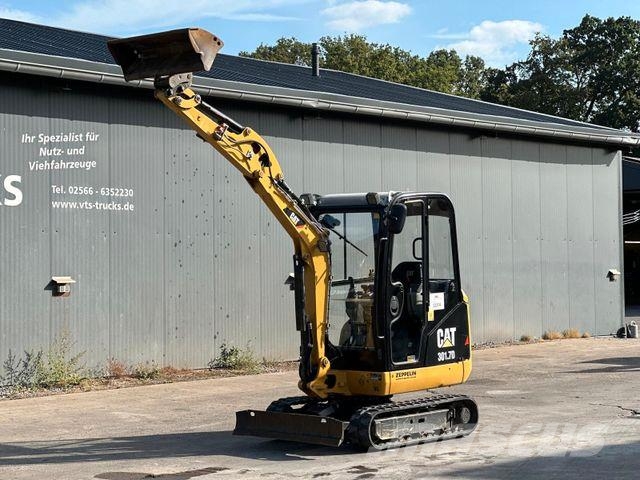 CAT 301.7D Gummikette / 2 Löffel / Schwenkschaufel حفارات صغيرة أقل من 7 طن (حفارات صغيرة)
