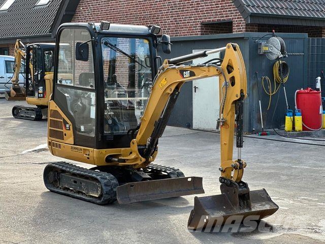 CAT 301.7D Gummikette / 2 Löffel / Schwenkschaufel حفارات صغيرة أقل من 7 طن (حفارات صغيرة)