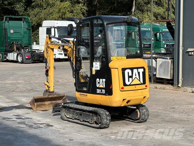 CAT 301.7D Gummikette / 2 Löffel / Schwenkschaufel حفارات صغيرة أقل من 7 طن (حفارات صغيرة)