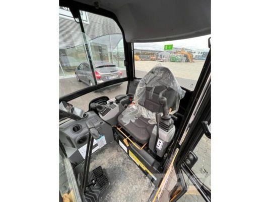 CAT 301.8 Εκσκαφάκι (διαβολάκι) < 7t