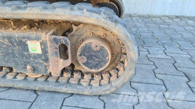 CAT 301.8 - Löffel Miniescavadeiras < 7t (Mini escavadeiras)
