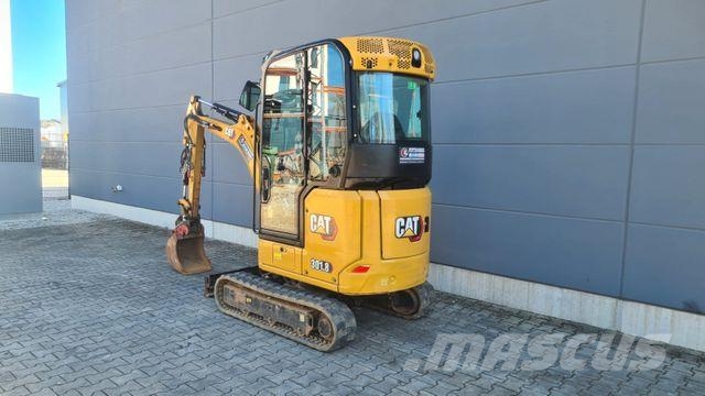 CAT 301.8 - Löffel Miniescavadeiras < 7t (Mini escavadeiras)