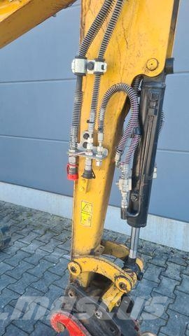 CAT 301.8 - Löffel Miniescavadeiras < 7t (Mini escavadeiras)