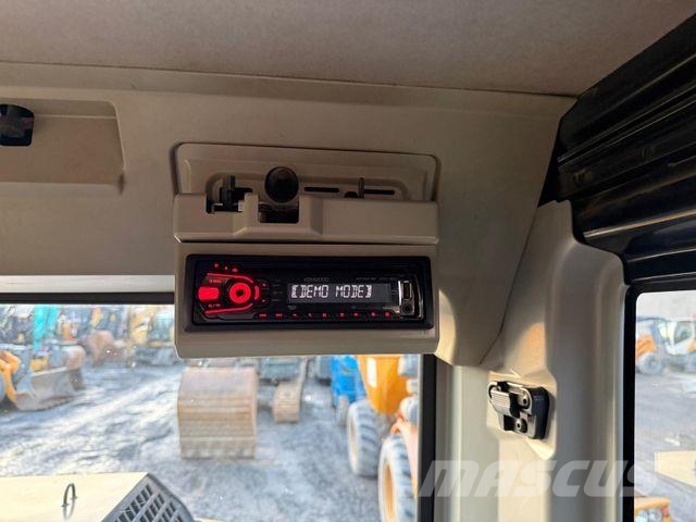 CAT 311 F Bageri guseničari