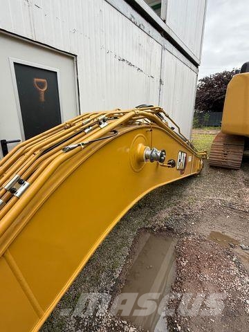 CAT 320-330 Boom + Stick مكونات أخرى