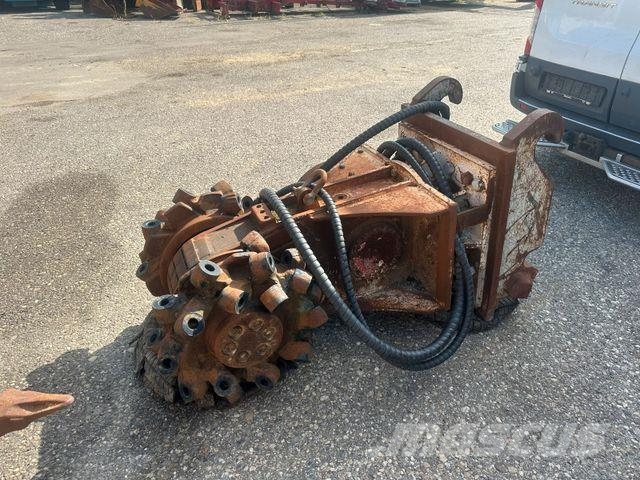 CAT 321CLCR VERSTELLAUSLEGER/KLIMA ANBAUFRÄSE Raupenbagger