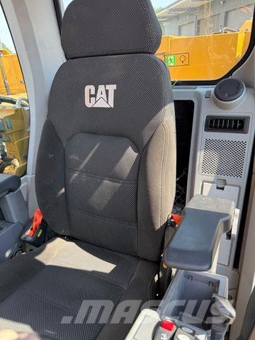 CAT 330 - 07 Roomikekskavaatorid
