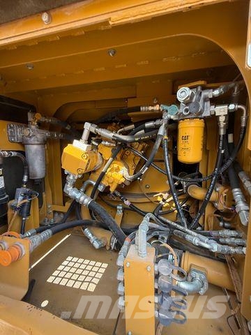 CAT 330 F Kāpurķēžu ekskavatori
