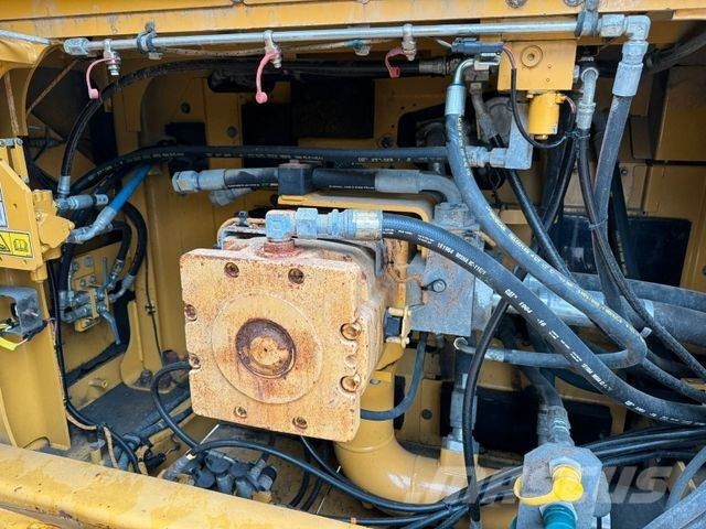 CAT 390FL **BJ2017* 18000H/ZSA/Hammerltg/EPA/GPS*TOP Gravemaskiner på larvebånd