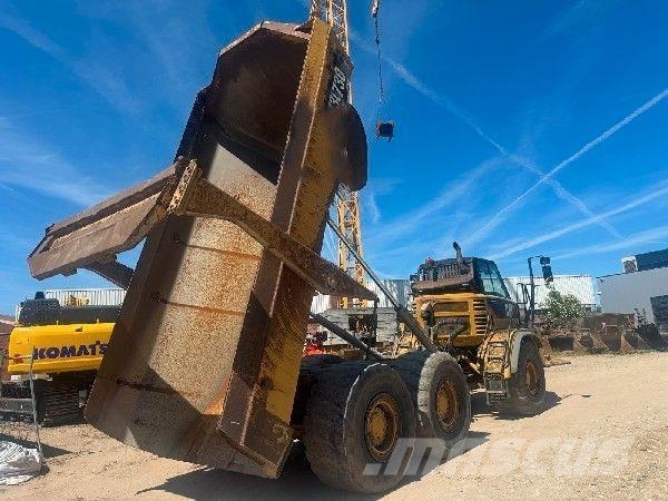 CAT 730 Зчленовані самоскиди