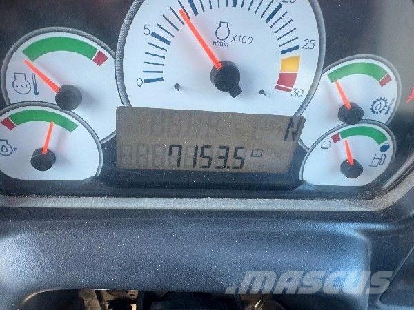 CAT 730 Зчленовані самоскиди