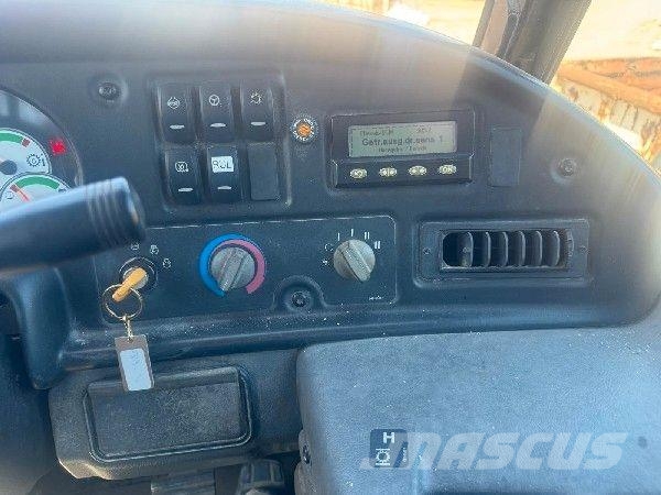 CAT 730 Зчленовані самоскиди