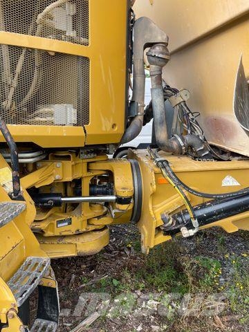 CAT 735 Articulated Haulers