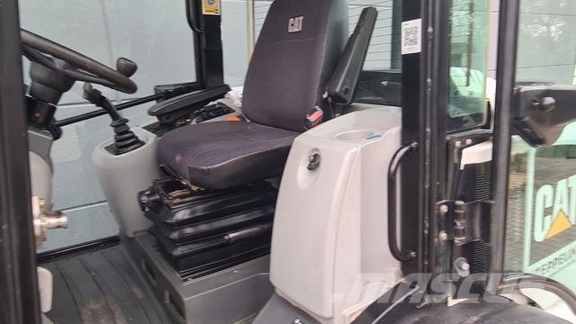 CAT 906 M Schaufel + Gabel - Utovarivači na kotačima