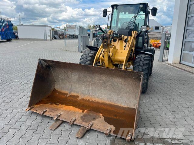 CAT 908M / 2.997h / Gabel / Schaufel لوادر بعجل
