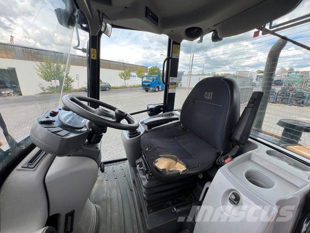 CAT 908M / 2.997h / Gabel / Schaufel لوادر بعجل