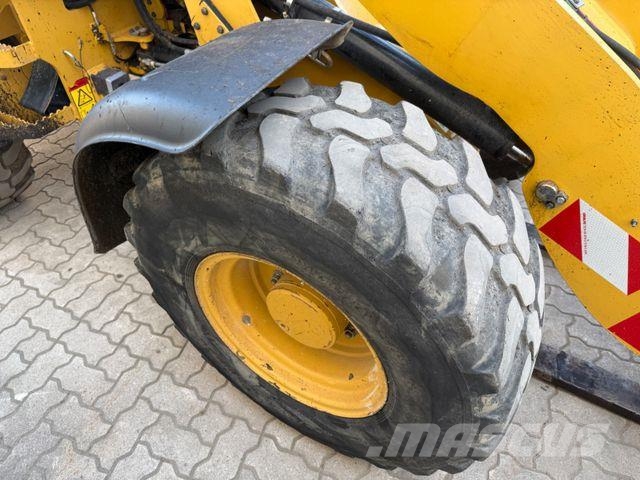CAT 908M / 2015 BJ / 7.656 H / Schaufel + Gabel Pyöräkuormaajat