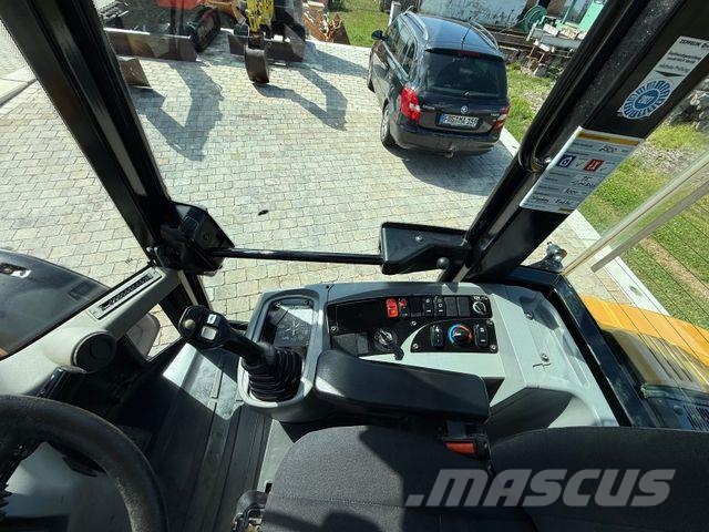 CAT 908M mit Schaufel und Gabel Cargadoras sobre ruedas