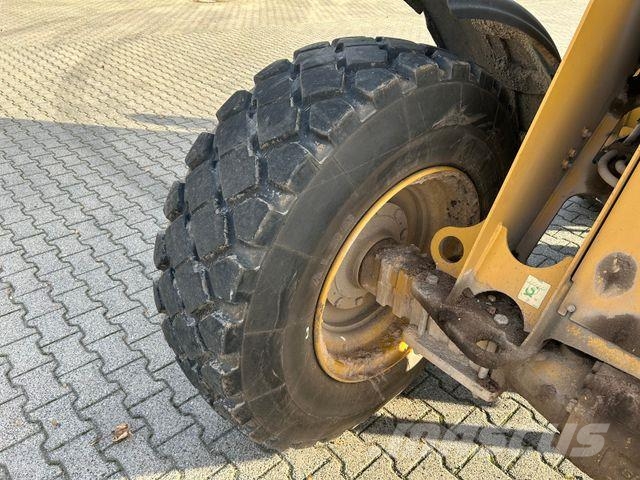 CAT 910 K / Pfreud Waage Cargadoras sobre ruedas