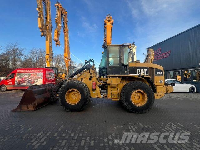 CAT 930 g Pale gommate