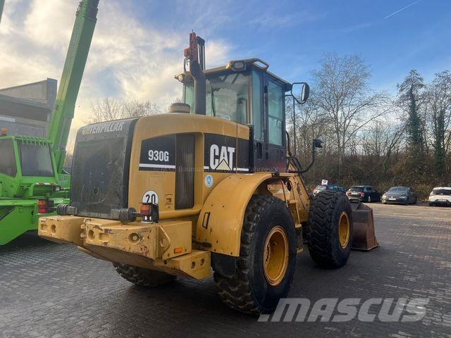 CAT 930 g Pale gommate