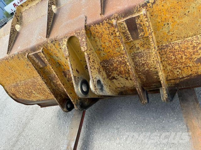 CAT 966G ES NUR DER SCHAUFFEL 4,2 CUBIC WINKELBAUER Pyöräkuormaajat