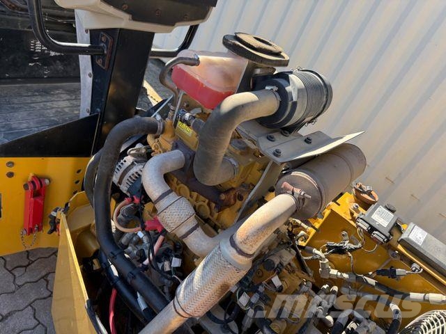 CAT CB2.7 / 2018 BJ / 845 H / 2.5 Tonnen 기타 롤러