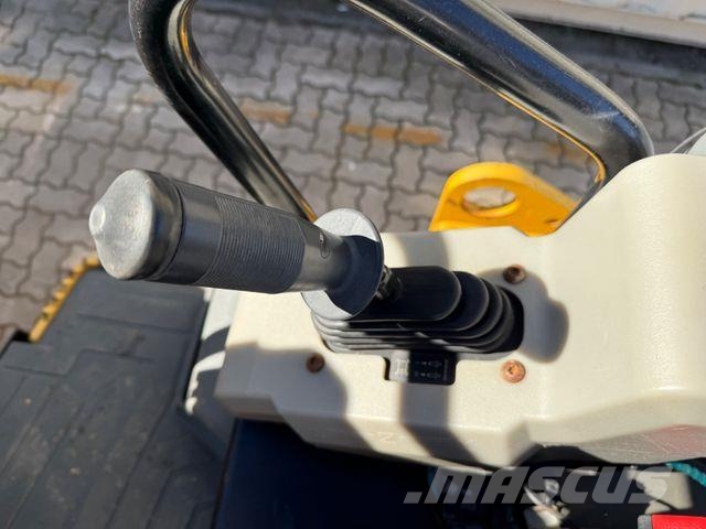 CAT CB34B / 2018 BJ / 932 Stunden / 4.3 Tonnen Other rollers