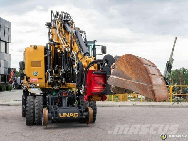 CAT UNAC 22 TRR CAT Excavator Railway Zwei Wege Masc Wielgraafmachines