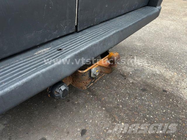 Citroën Jumper Kasten 60 HDI 100 AHK Regale 廂式貨物運輸車