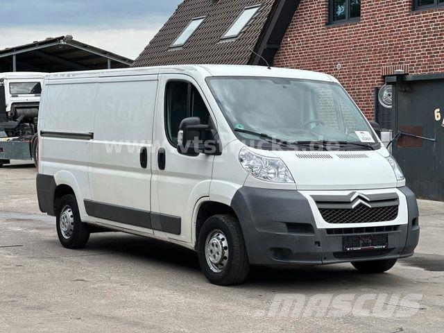 Citroën Jumper Kasten 60 HDI 100 AHK Regale 廂式貨物運輸車