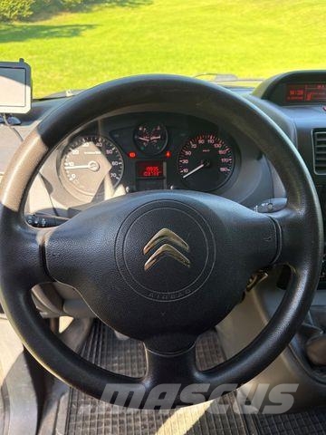 Citroën Jumpy HDi 90 27 L1H1 KW 90 STA10 L Dostavna vozila / kombiji