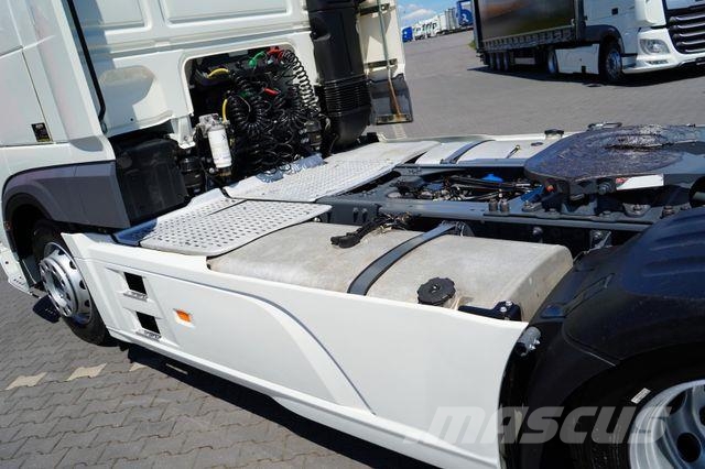 DAF 106 / 480 / E 6 / ACC / MEGA / LOW DECK / SUPER Τράκτορες