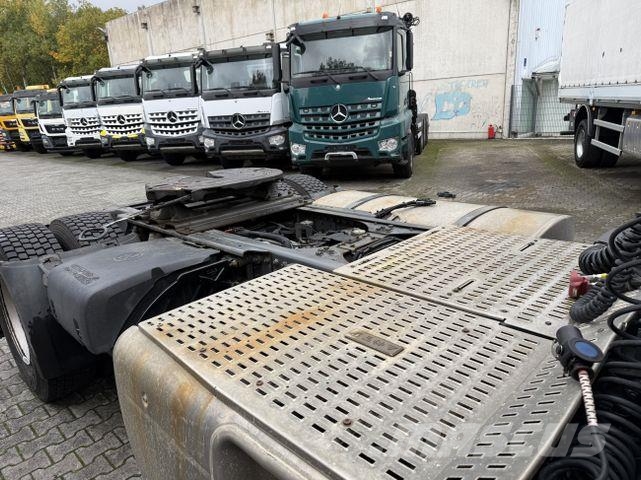 DAF CF 370 4X2 وحدات الجر