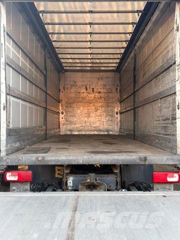 DAF CF 400 Camión con caja abierta